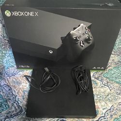 XBOX One X with ORIGINAL PACKAGING|Power Cord|HDMI|Controller
