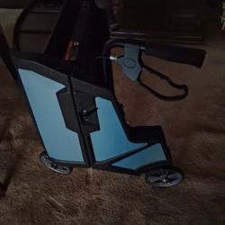 Motivo Walker Adult