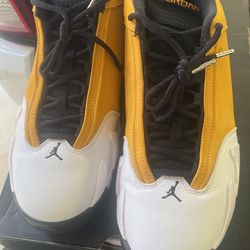 Jordan  Air 14 Retro  9.5    excellent conditions $129