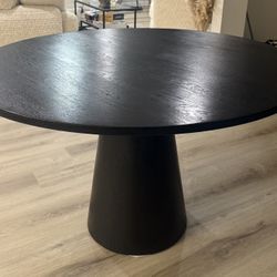 Rooms To Go: 48” Dining Table With Warranty