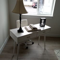 Modern Desk & Chair With Lamp & Elegant Decor