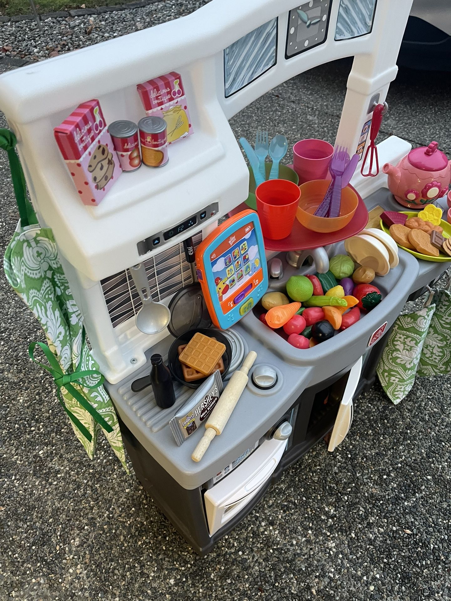 Kids You Play Kitchen