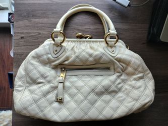 Marc Jacobs Quilted Leather Stam Bag Ivory Color Gold Trim