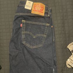 Levis