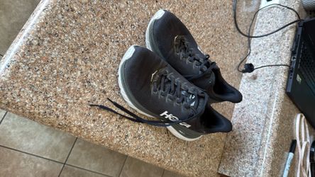 Mens HOKA Mach 4 10D Black running shoes, sneakers