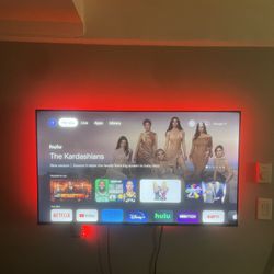 50” 4k Smart Tv With Samsung Surround Sound System And Tv Mount  (like New)