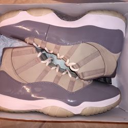 Sz. 12    Jordan 11  Retro   Cool GREY      Hardly Worn