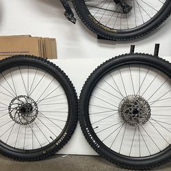 Set Of  29 inch Roval Wheels and Tires
