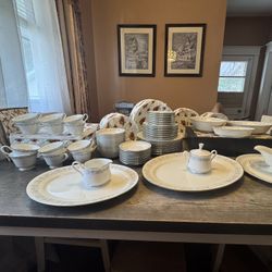 Vintage Oxford Bone China – “Eventide” Pattern – Full Dinnerware Set