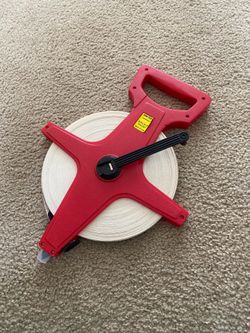 Cen-tech tape measure