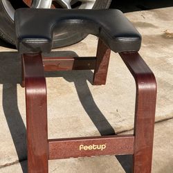 Feet up brand yoga stand