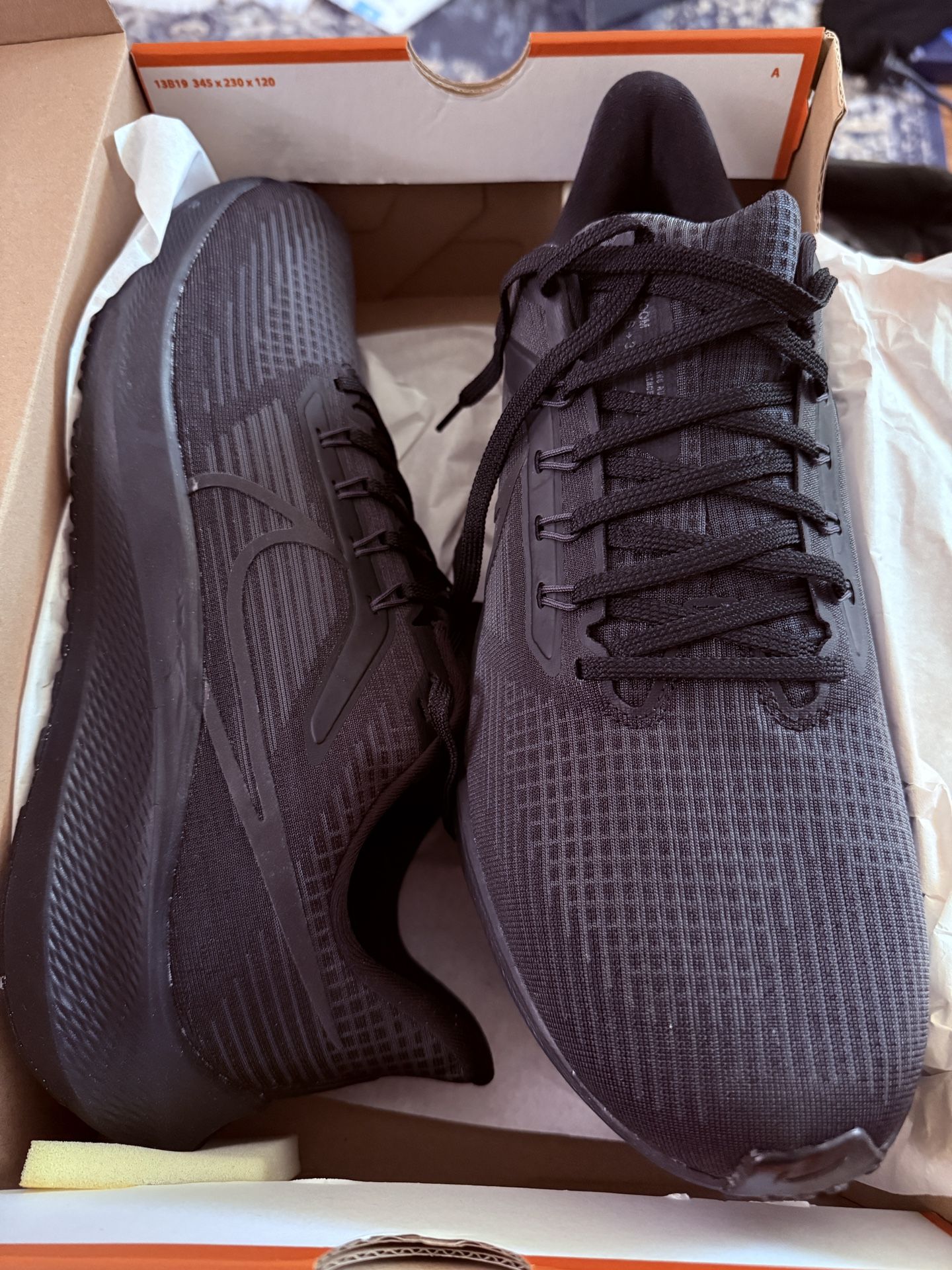 Brand New Black Nike air zoom pegasus 39 Sneakers Size 12