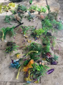 Aquarium Artificial Plants Lot - 50+ Plastic & Silk Plants