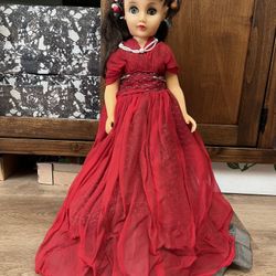 Taller Madame Alexander Gypsy Doll