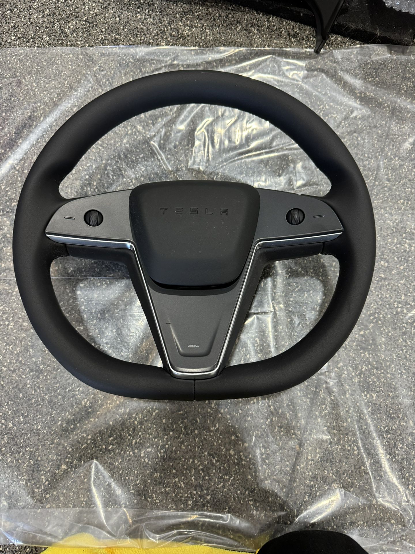Tesla 2022 Up Steering Wheel 
