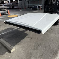 Nissan Frontier Leer 700 Series Tonneau Cover 