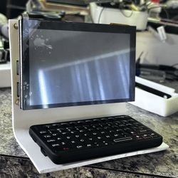 RaspberryPi Raspberry Pad 5 Cyberdeck