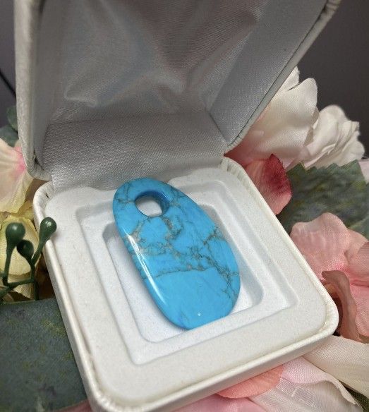 Gorgeous Large Turquoise Pendent 1.75" X 1.5"