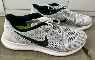 Women tennis shoes