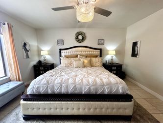 High Quality GLAM King Bed Frame with Tufted Headboard and Footboard