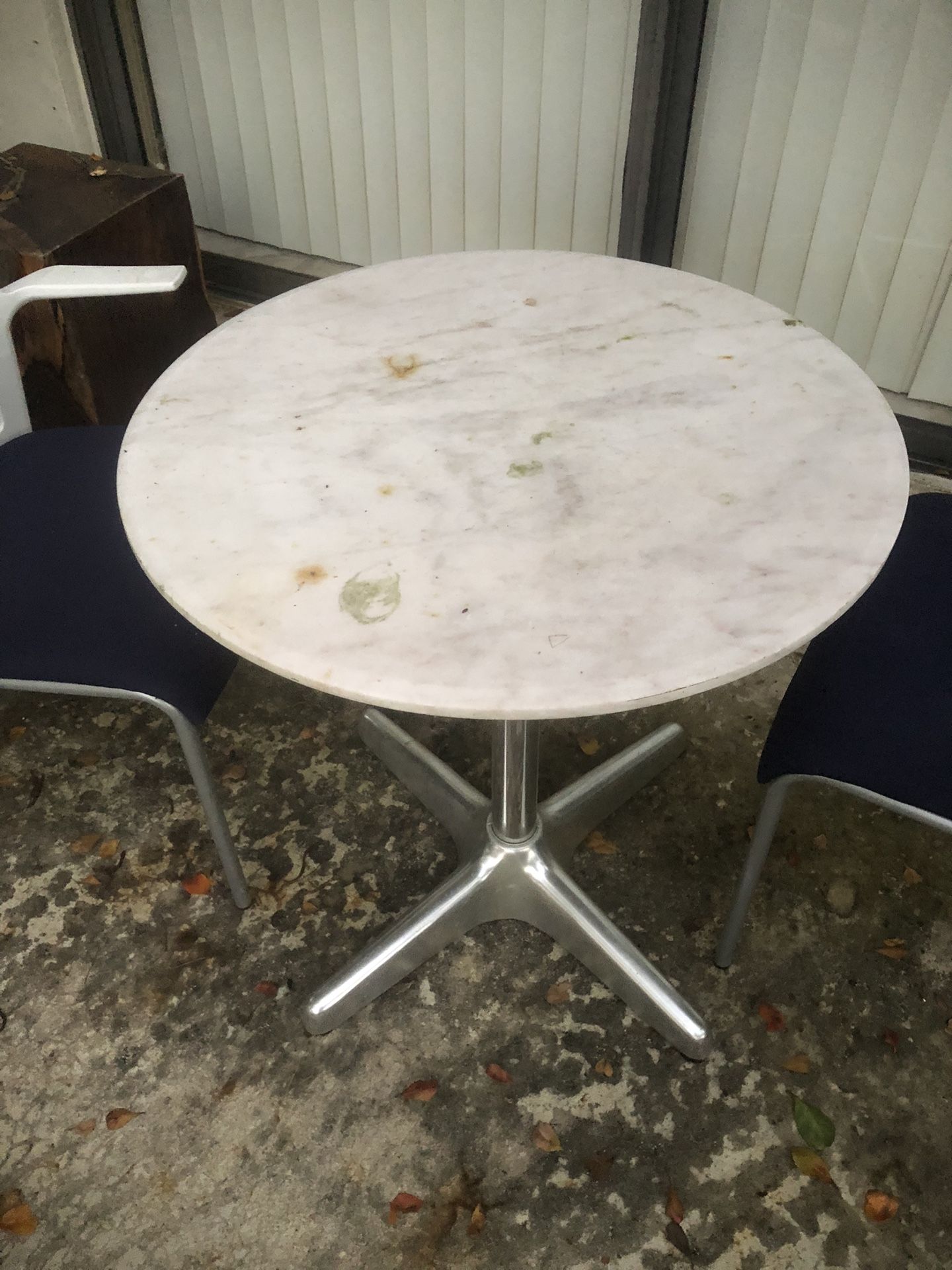 ITALIAN MARBLE TABLE AND CHAIRS