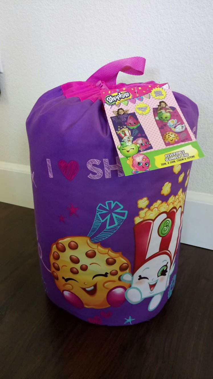 Shopkins Girls Reversible Sleeping Bag/ Blanket in Travelling Tote Bag