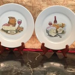 Porcelaine Plates set of 4.