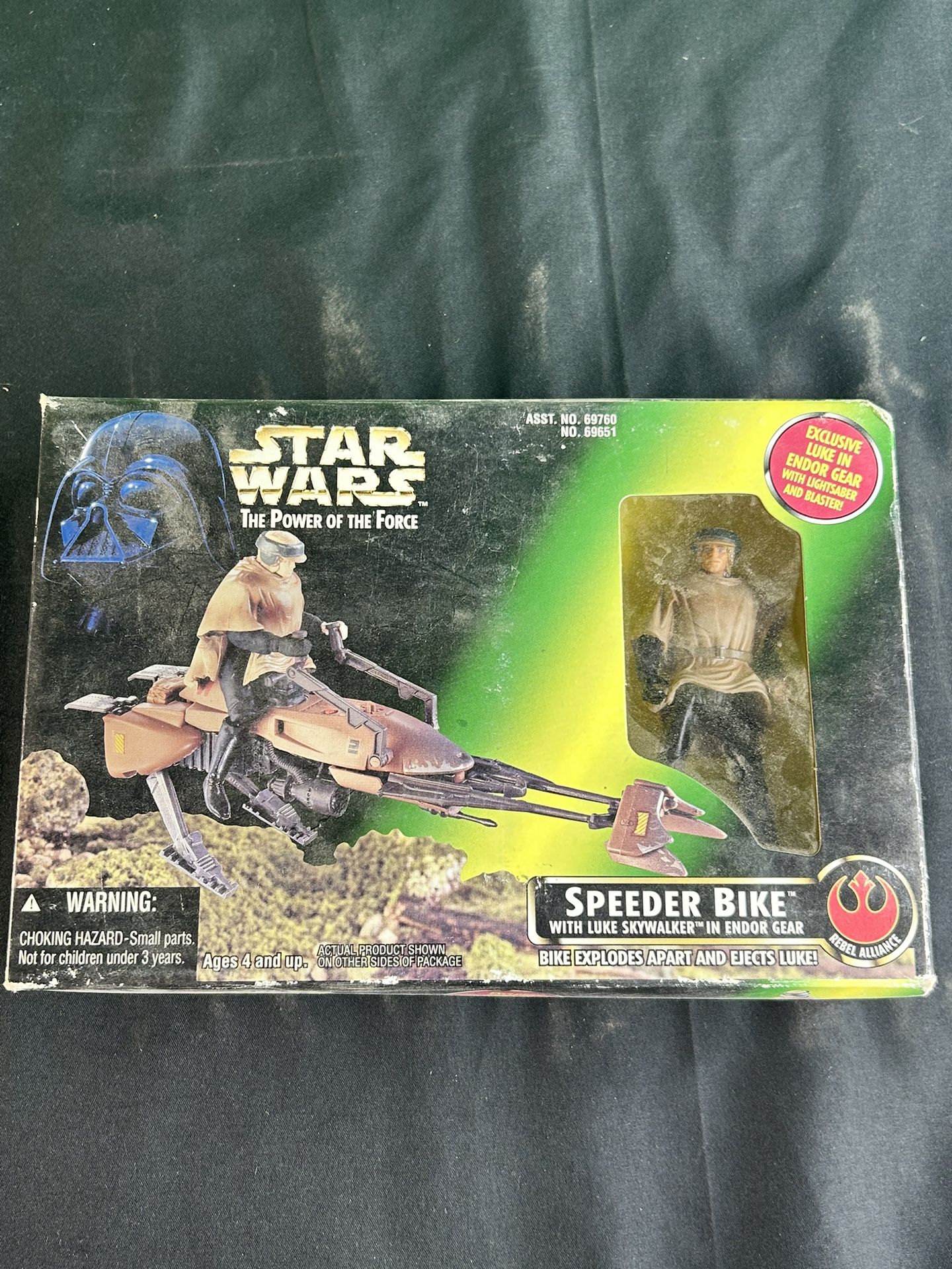 Star Wars Speeder Bike W/ Luke Skywalker