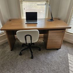 OFFICE/STUDY DESK