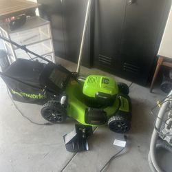 Greenworks 48V (24V x 2) 20" Brushless CordlessLawn Mower