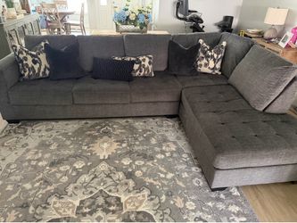 Sofa/Couch: Sectional