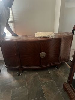 Buffet and hutch
