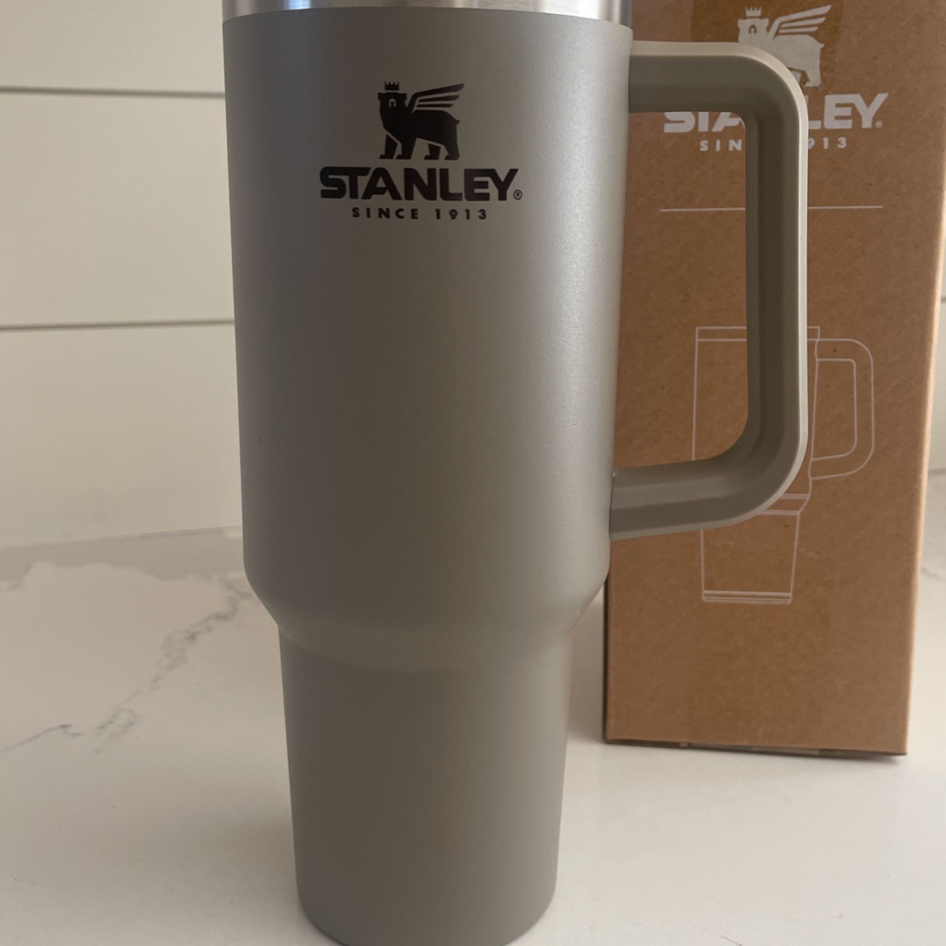 Stanley Tumbler for Sale in South Gate, CA - OfferUp
