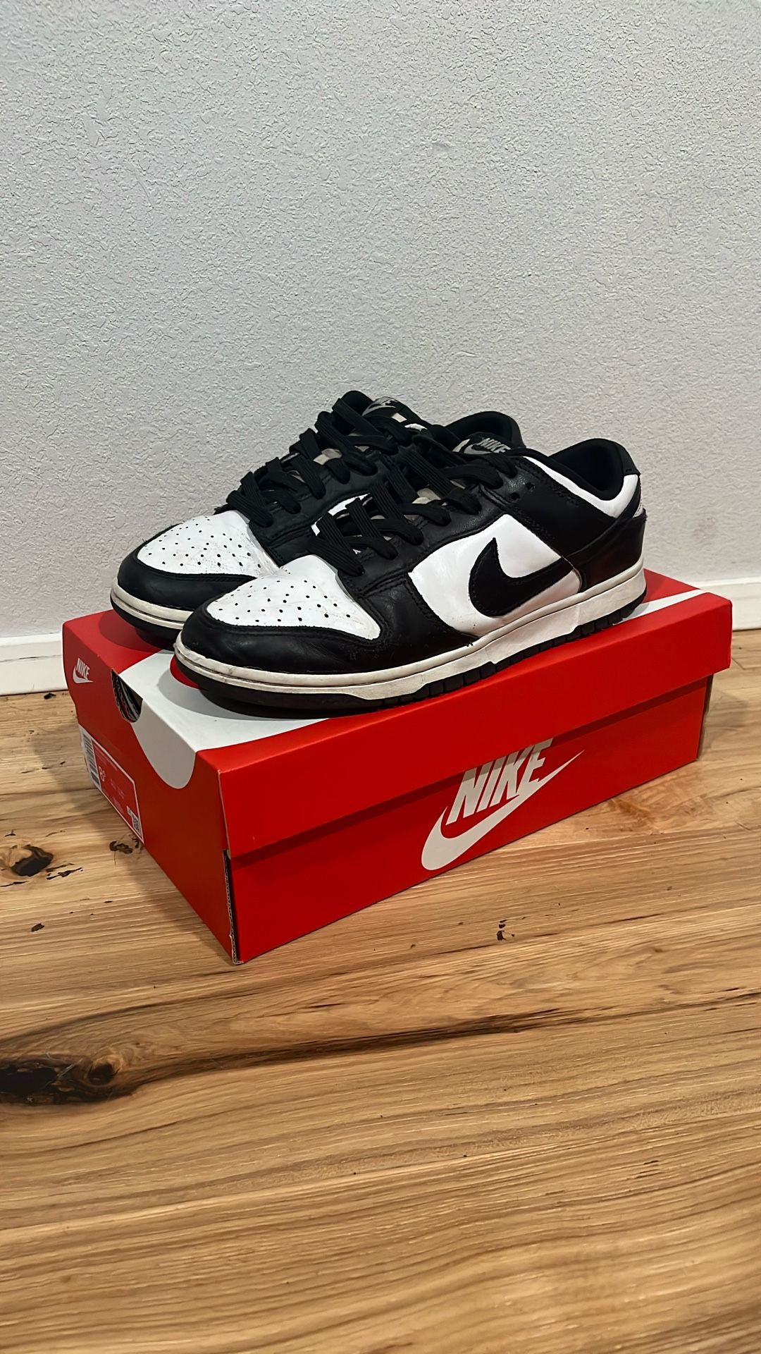 Nike Panda Dunks