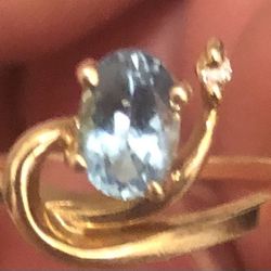 10k Gold Ring w/ Aquamarine or Blue Topaz & Diamond Accent