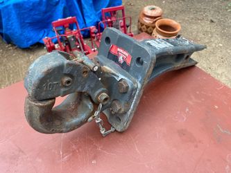 Bulldog Pintle Hook Trailer Hitch