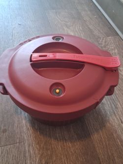 Brand New Tupperware 3L Microwave Pressure Cooker (Model 7643A-2) – Open Box / Never Used