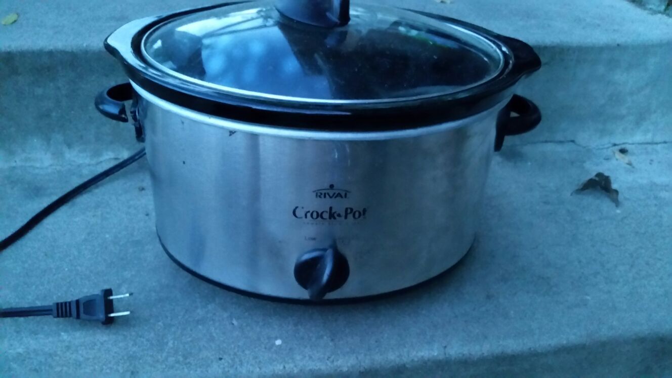 Crock pot slow cooler