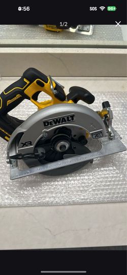 New DeWalt Saw DCS590 / New