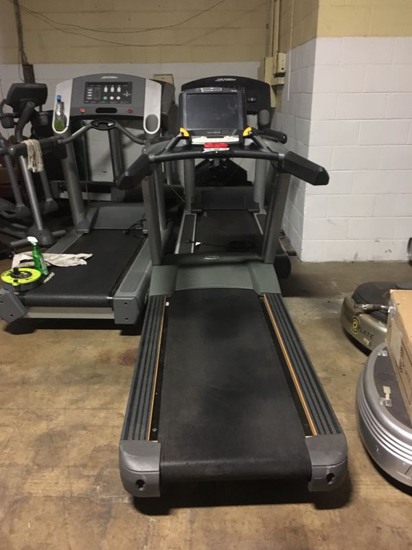 Matrix T7XE Commercial Treadmill for Sale in Inverness, IL - OfferUp