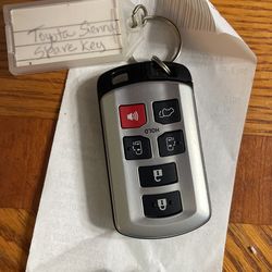 Honda Sienna Car Key