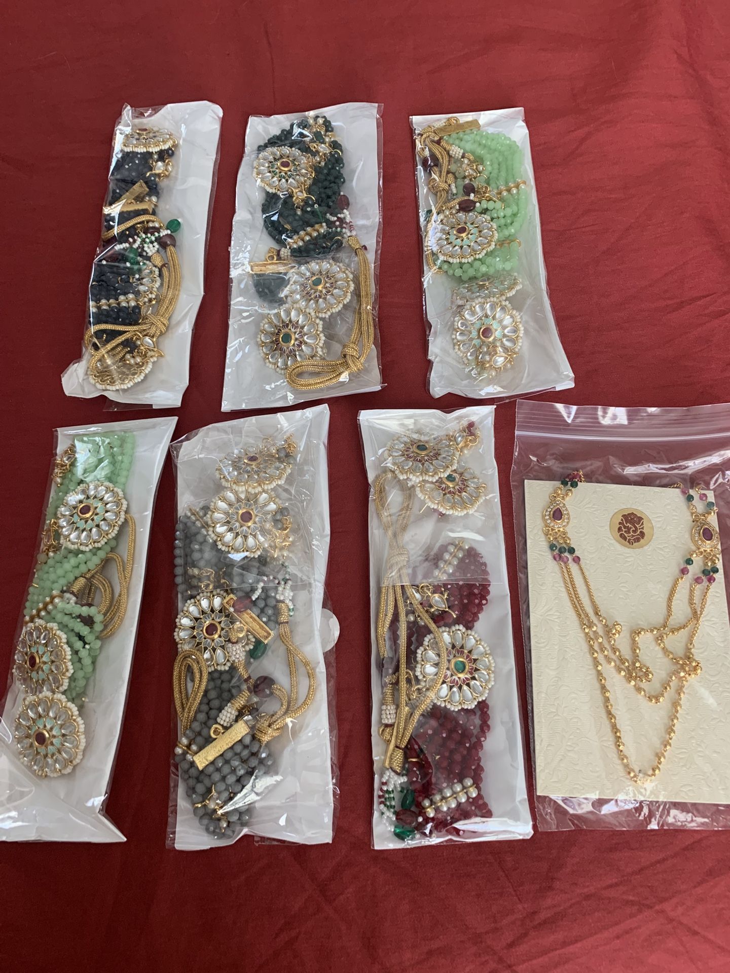 Pearl Chokers With Earring