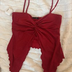 red crop top 