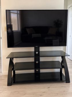 Samsung 55” 4K Smart TV + TV Stand  📺