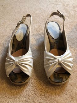 Women’s Easy Street summer sandals Sz 7