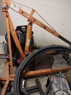 Allied 2,000 LB Hydraulic Shop/engine Hoist
