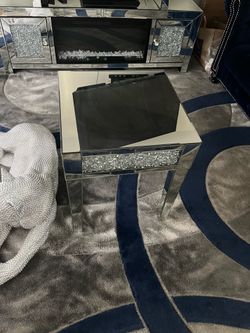 Crushed Diamond Faux Diamond Table