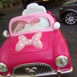 Kids Minnie Mouse Convertible Car