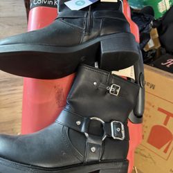 Women Size 9.5 New $20