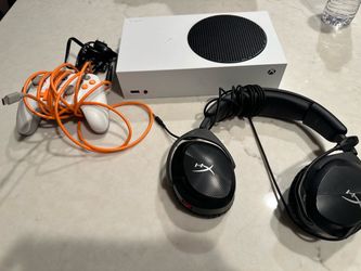 Xbox Series S Console GameSir controller with A hyperx Headest powercord and hdmi included